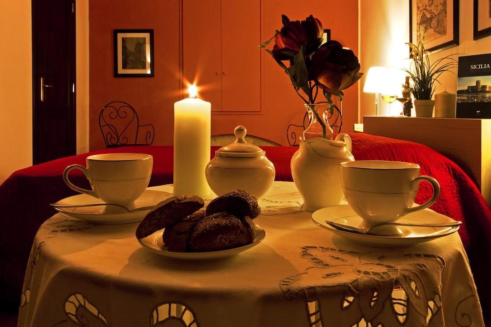 B&B Cortile Di Venere Trapani Ngoại thất bức ảnh